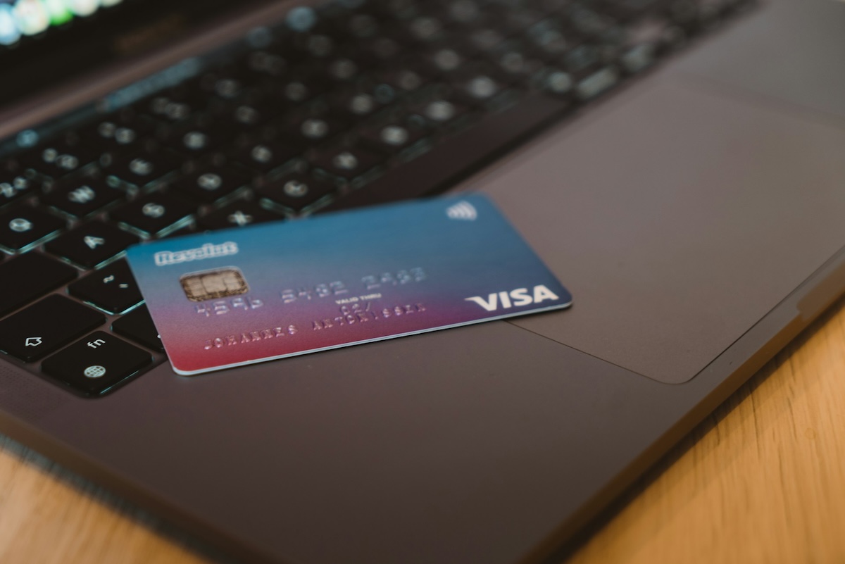Drei Billionen TL durchbrochen: Erdrückende Kreditkarten-Schuldenwelle überrollt die Türkei und treibt Millionen Bürger ins Mahnverfahren! 3 cardmapr nl s8F8yglbpjo unsplash