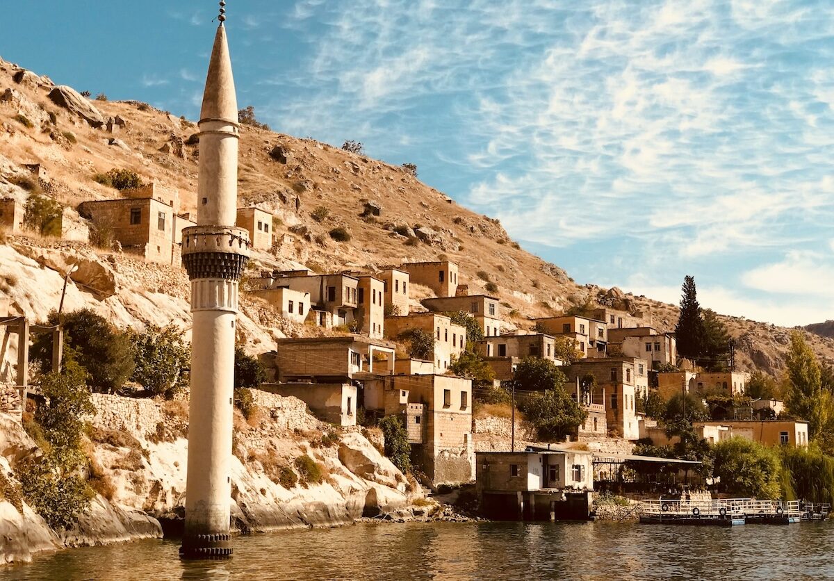 Halfeti: Die versunkene Stadt der Türkei – Reiseführer für den geheimnisvollen Ort am Euphrat