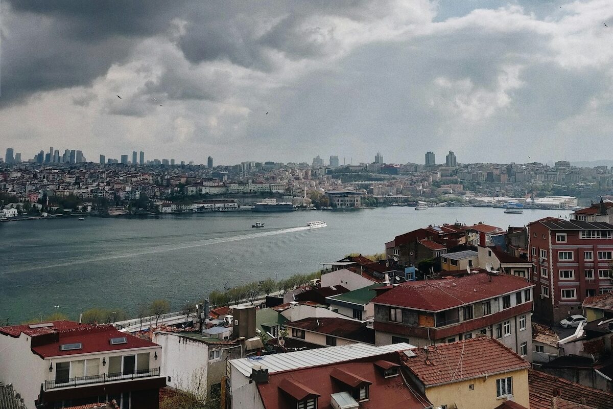 Wetterumschwung nach Hitzewelle: Sturm, Gewitter und Temperatursturz bedrohen mehrere Regionen der Türkei